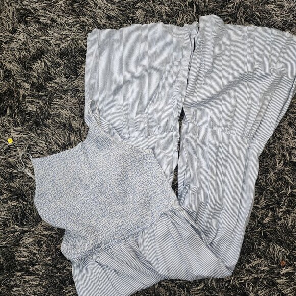 Jumpsuit - Picture 3 of 4